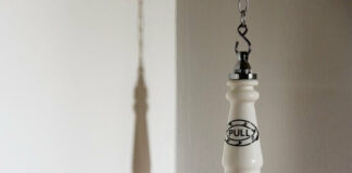 Μακροχρόνια σύγκρουση για τον θόρυβο της τουαλέτας